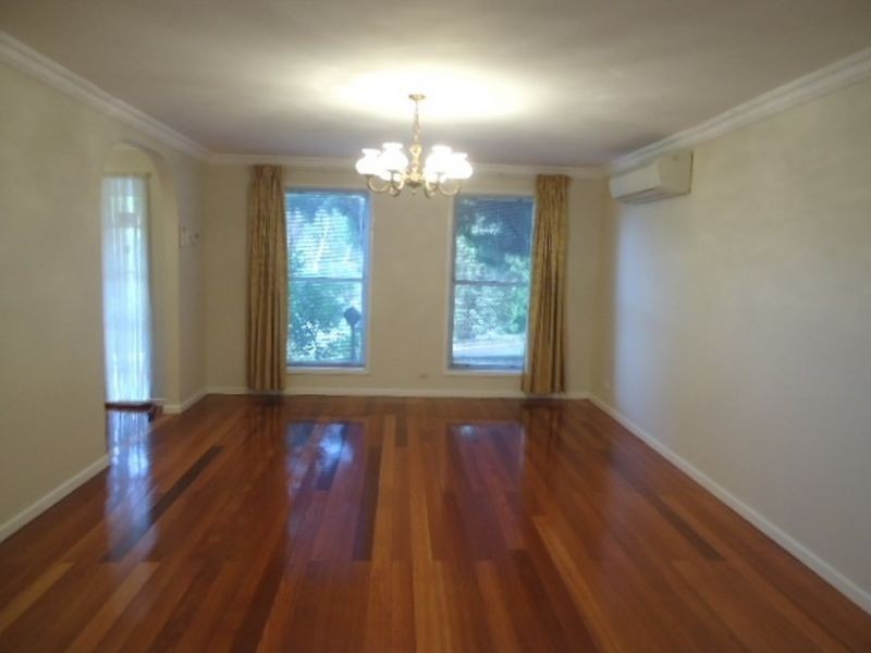 27 Grevillea Grove, Baulkham Hills NSW 2153