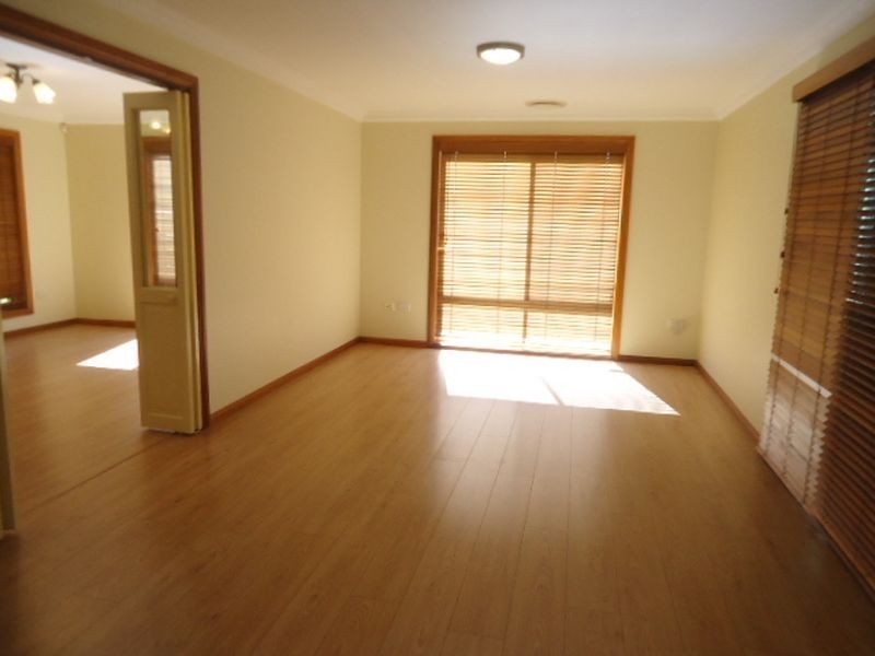 63 Crestview Ave, Kellyville NSW 2155