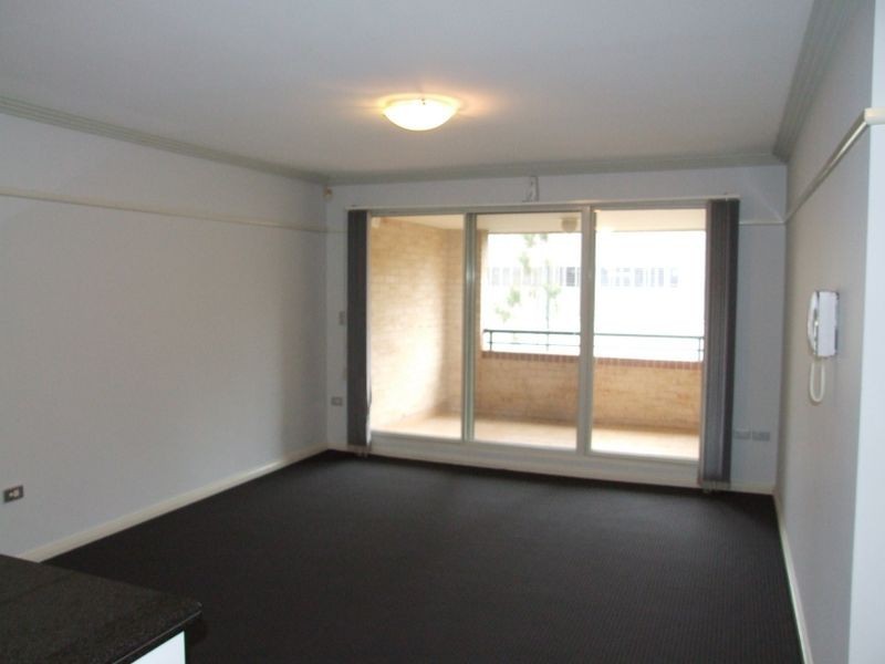 25/392 Windsor Road, Baulkham Hills NSW 2153