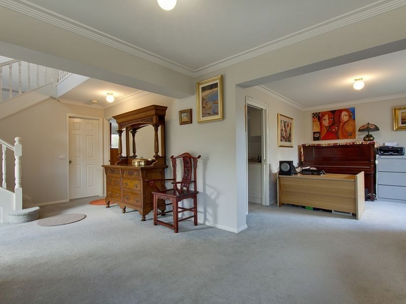 25 Windarra Place, Castle Hill NSW 2154