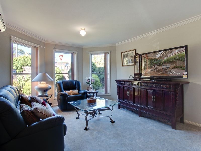 25 Windarra Place, Castle Hill NSW 2154