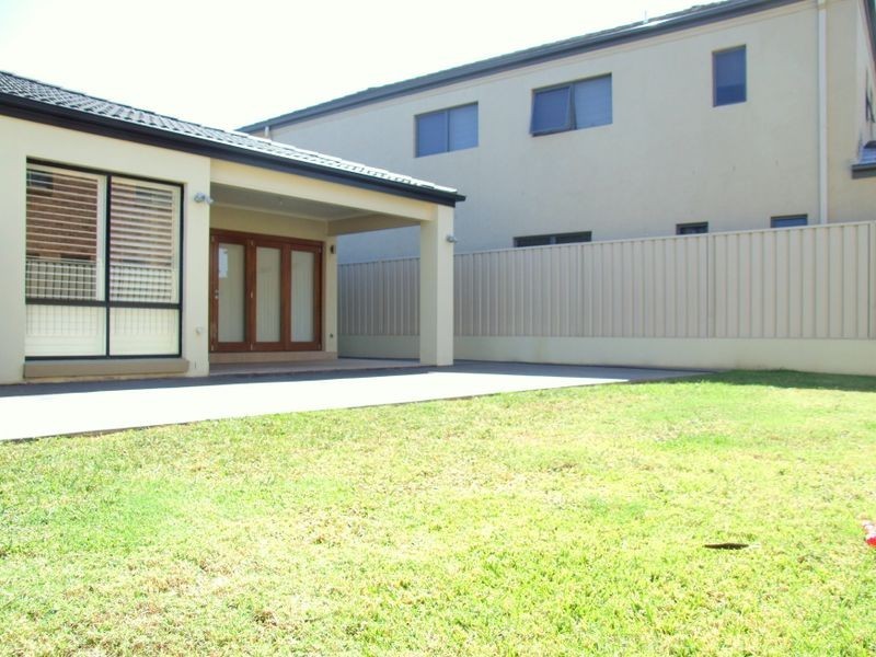 1 Calais Place, Castle Hill NSW 2154