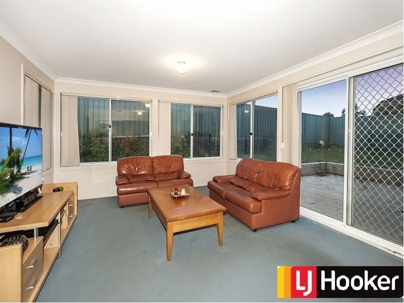 9 Essington Way, Glenwood NSW 2768