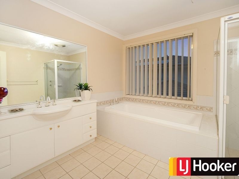 9 Essington Way, Glenwood NSW 2768