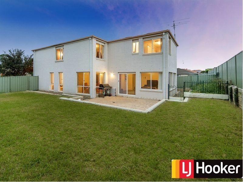 9 Essington Way, Glenwood NSW 2768