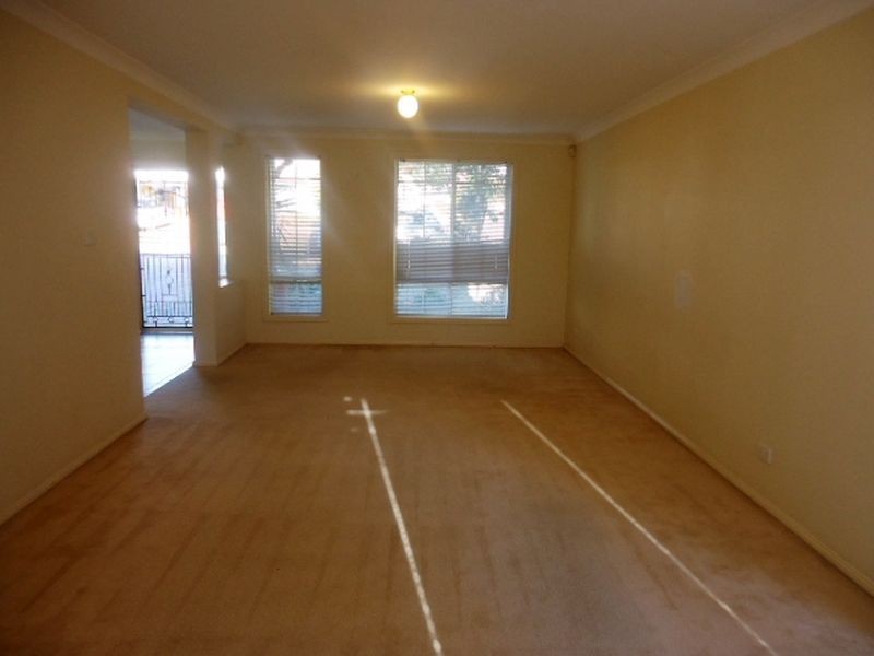 8 Falkirk Court, Kellyville NSW 2155