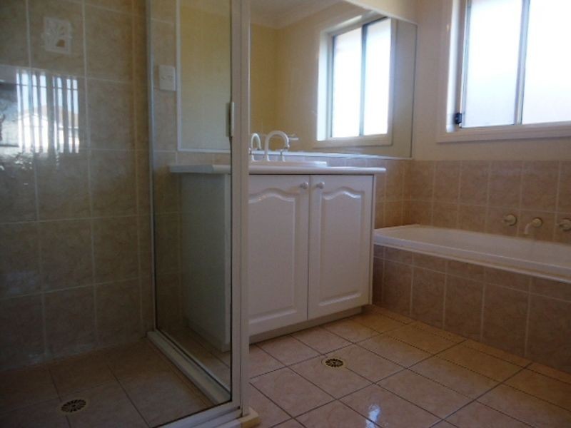 8 Falkirk Court, Kellyville NSW 2155