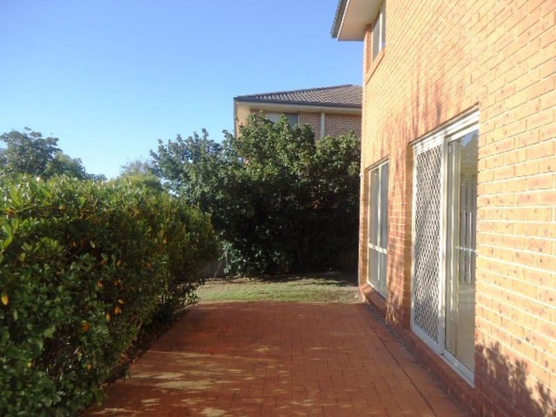 8 Falkirk Court, Kellyville NSW 2155