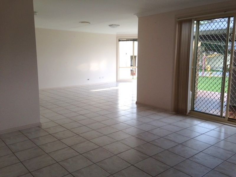 19 Arabella Pl, Bella Vista NSW 2153