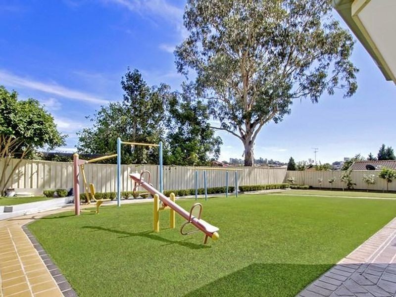 19 Arabella Pl, Bella Vista NSW 2153