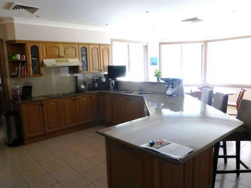 1 Woodlark Place, Castle Hill NSW 2154