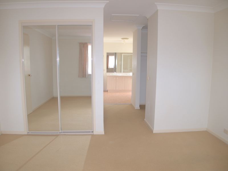 66 Hungerford Dr, Glenwood NSW 2768