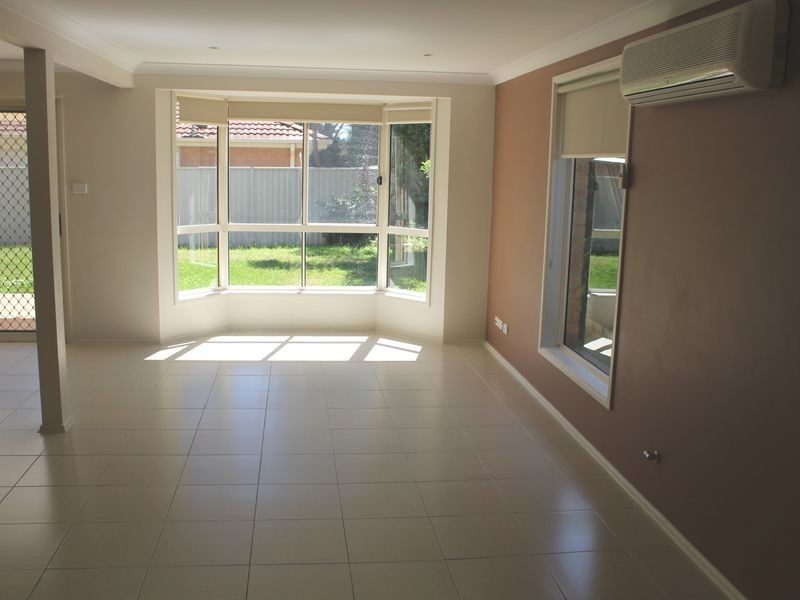 19 Landy Pl, Kellyville NSW 2155