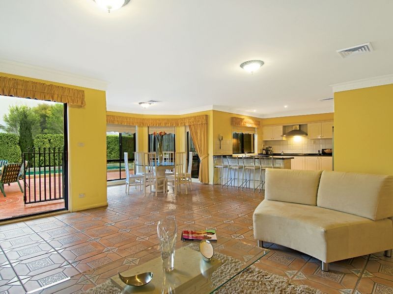 4 Nevis Place, Castle Hill NSW 2154