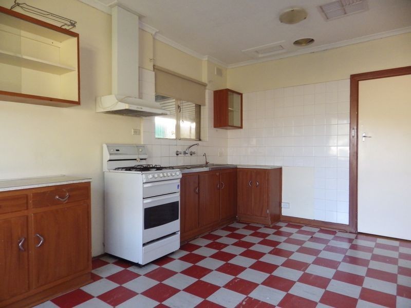 24 JURY AVENUE, Rostrevor SA 5073