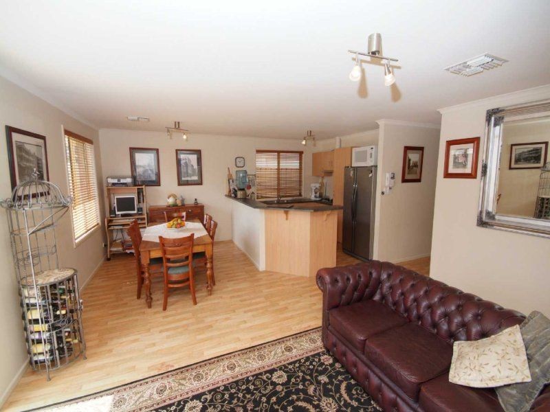 8 LLEWEN STREET, Hillcrest SA 5086
