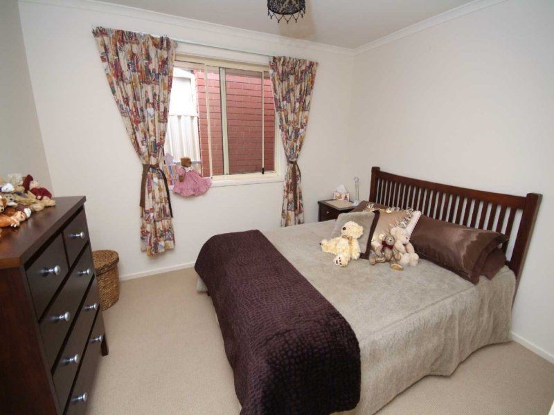 8 LLEWEN STREET, Hillcrest SA 5086