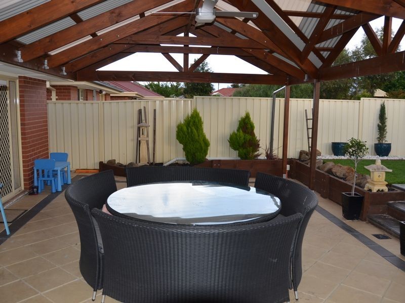 8 LLEWEN STREET, Hillcrest SA 5086