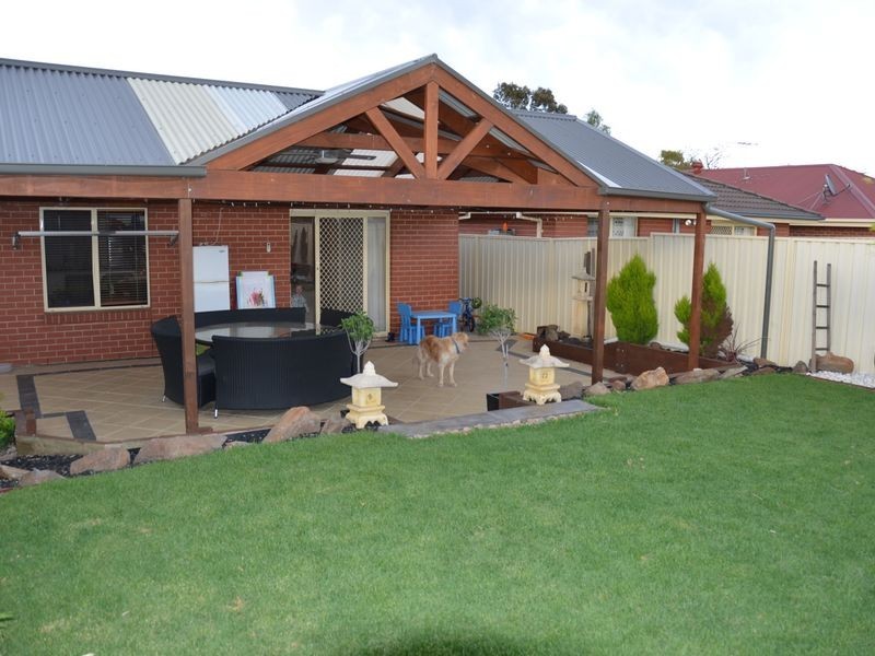 8 LLEWEN STREET, Hillcrest SA 5086