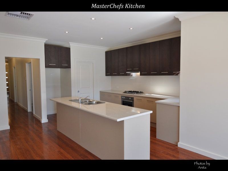 2 JOHN STREET, Hillcrest SA 5086