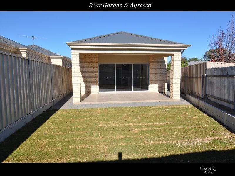 2 JOHN STREET, Hillcrest SA 5086