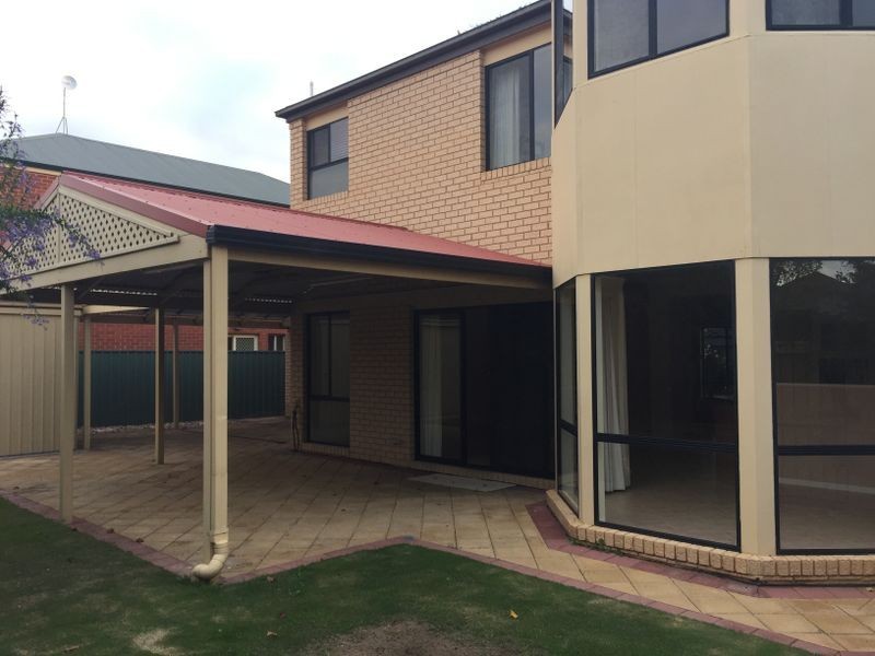 16 Parkview Drive, Mawson Lakes SA 5095