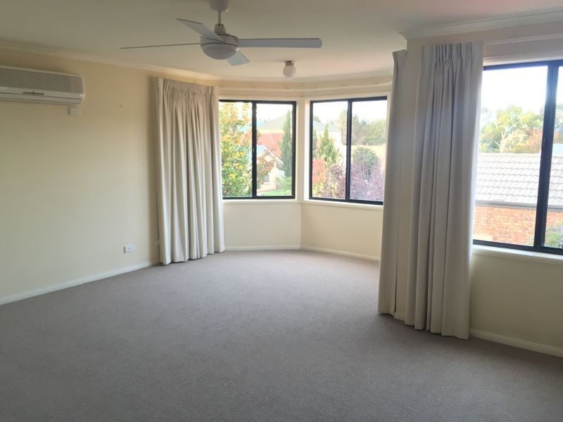 16 Parkview Drive, Mawson Lakes SA 5095