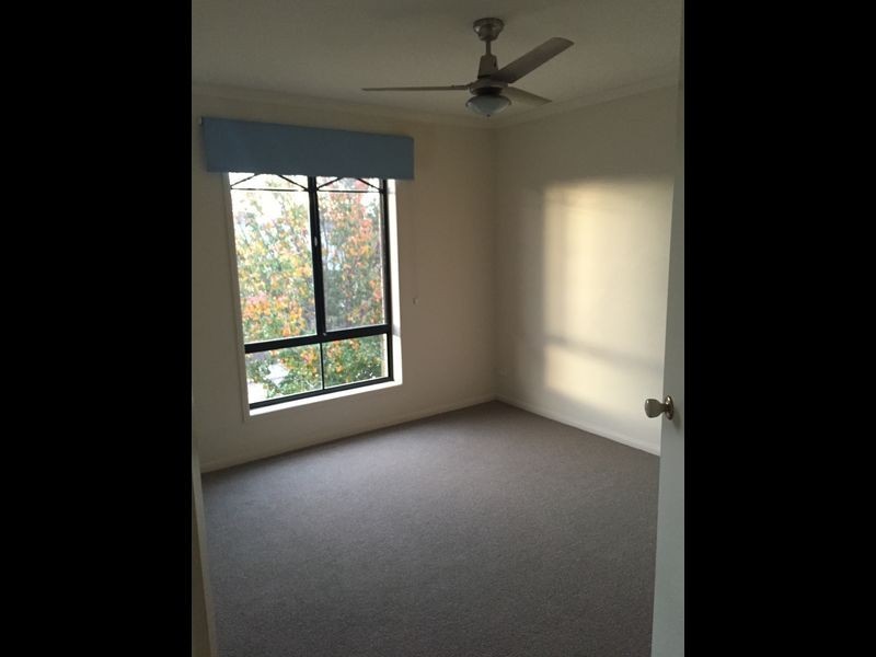 16 Parkview Drive, Mawson Lakes SA 5095