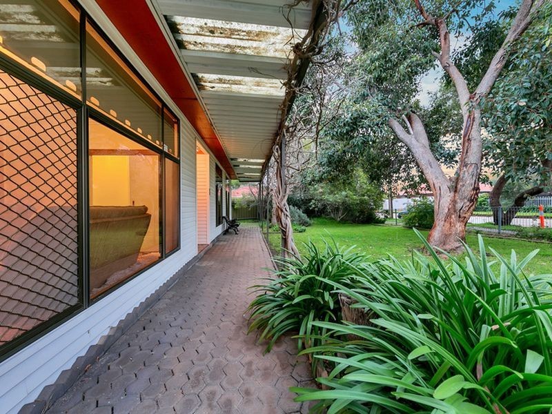1 Voss Street, Hillcrest SA 5086