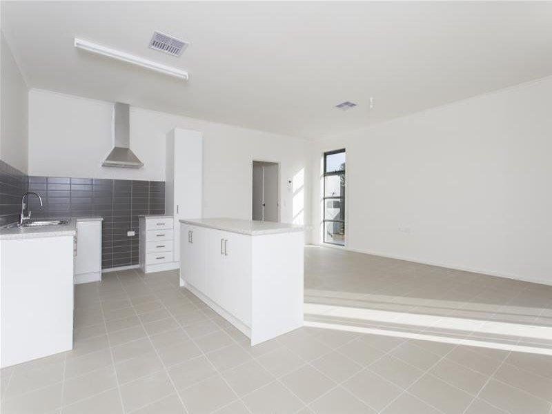 19 Parkview Walk, Elizabeth Park SA 5113