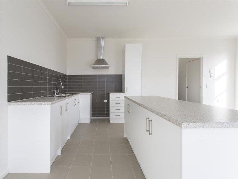 19 Parkview Walk, Elizabeth Park SA 5113