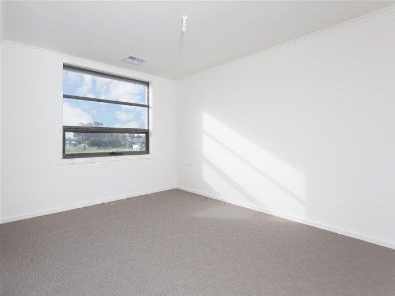 19 Parkview Walk, Elizabeth Park SA 5113