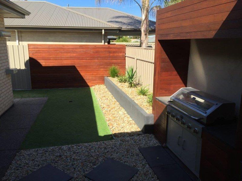 9 Blacks Road, Hillcrest SA 5086