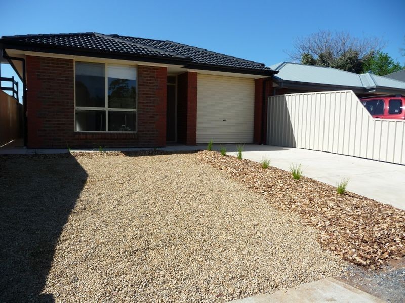 24a Rutherglen Avenue, Valley View SA 5093