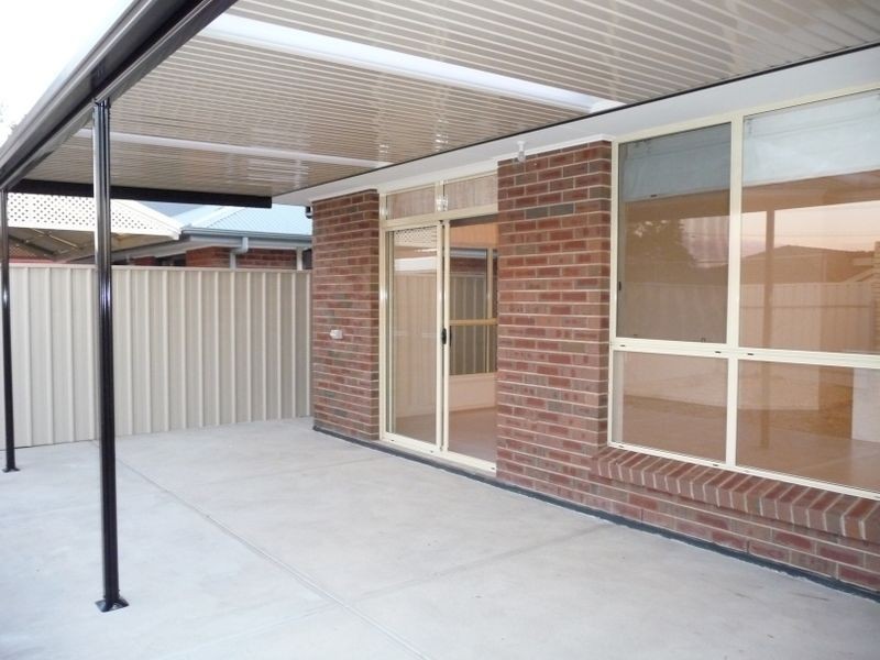 24a Rutherglen Avenue, Valley View SA 5093