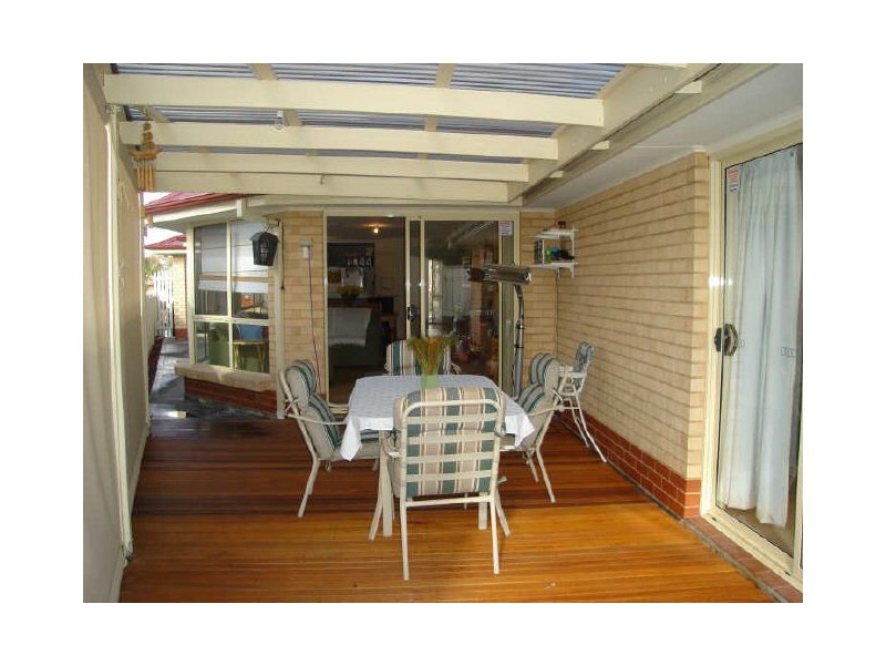 4 Chaplin Avenue, Hillcrest SA 5086