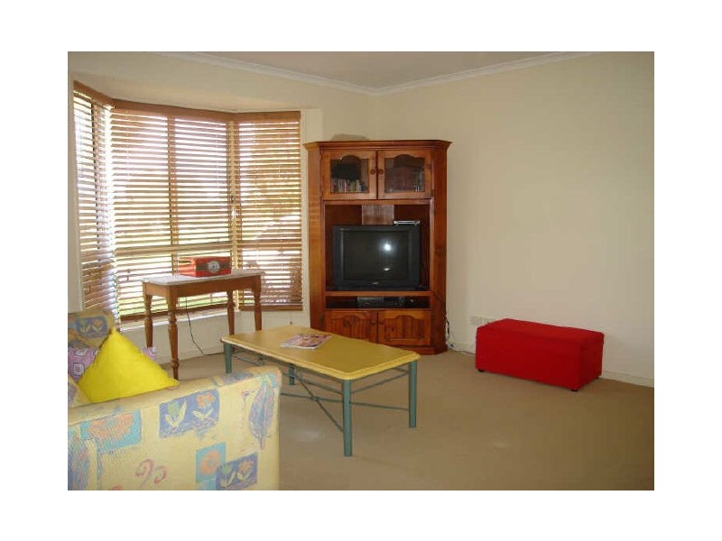 4 Chaplin Avenue, Hillcrest SA 5086