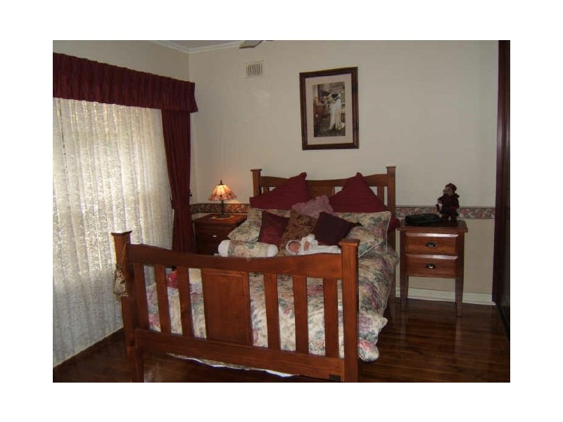 13 Walker Avenue, Paradise SA 5075