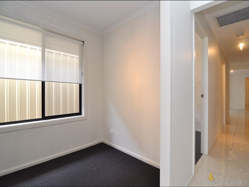 23 Hillsea Avenue, Clearview SA 5085