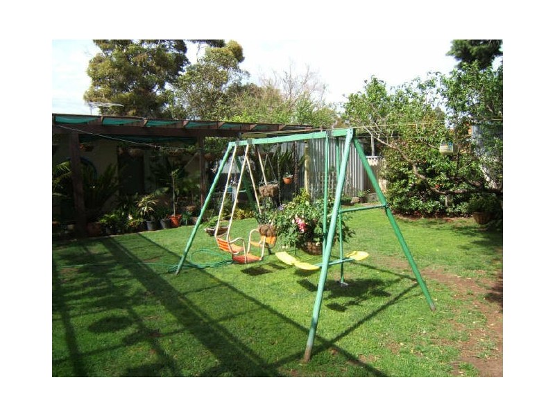 14 Padbury Road, Gilles Plains SA 5086