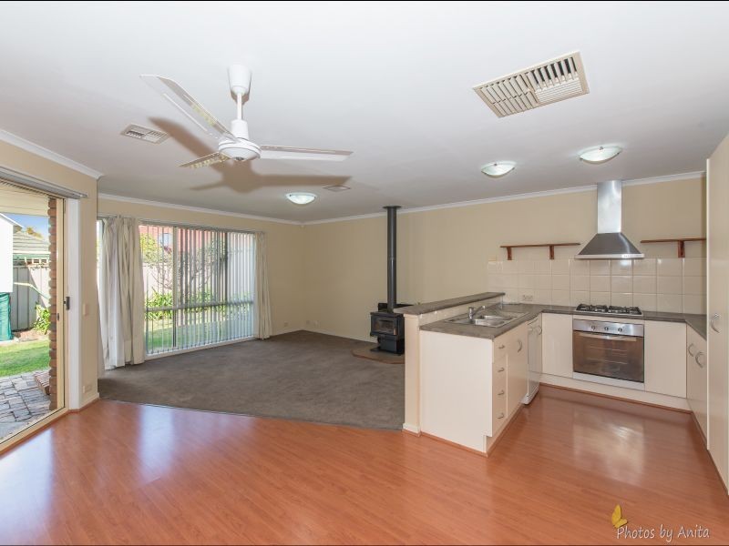 17 Hanbury Court, Oakden SA 5086
