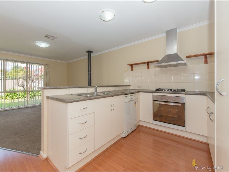 17 Hanbury Court, Oakden SA 5086