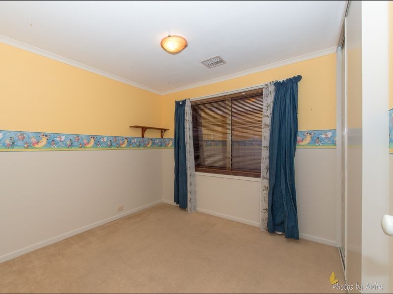 17 Hanbury Court, Oakden SA 5086