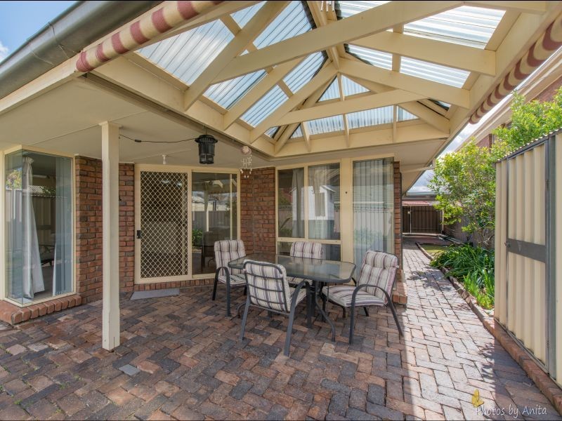 17 Hanbury Court, Oakden SA 5086