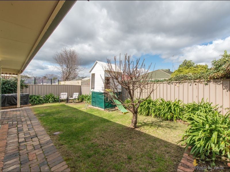 17 Hanbury Court, Oakden SA 5086