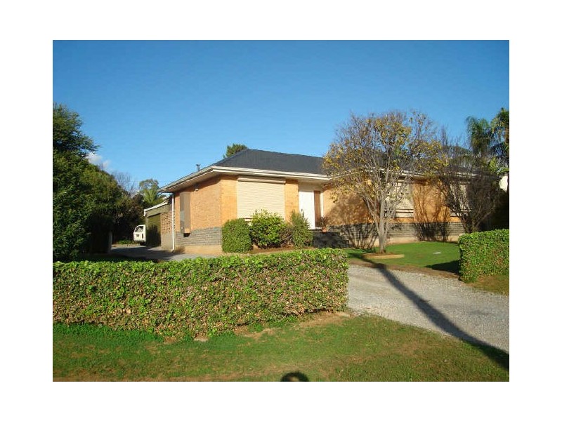 2 Graham Street, Para Hills SA 5096