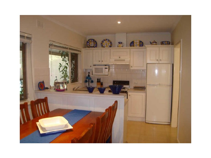 2 Graham Street, Para Hills SA 5096