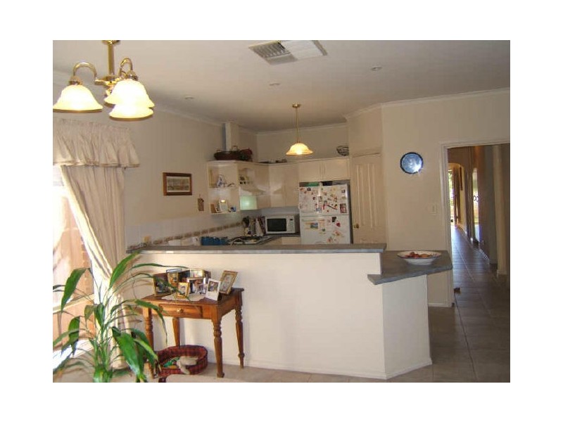 11 Hidcote Circuit, Oakden SA 5086