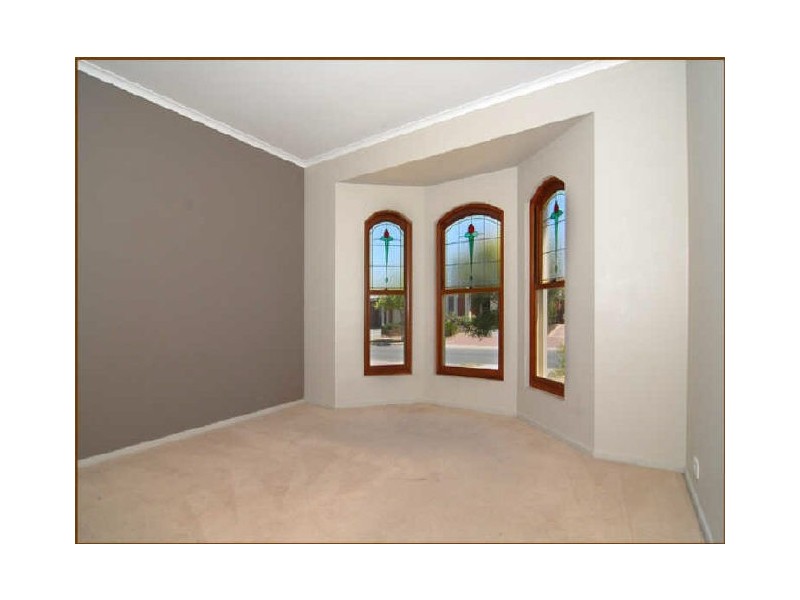 16 Victoria Drive, Oakden SA 5086