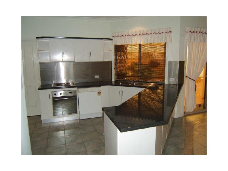 26 Saltram Parade, Oakden SA 5086